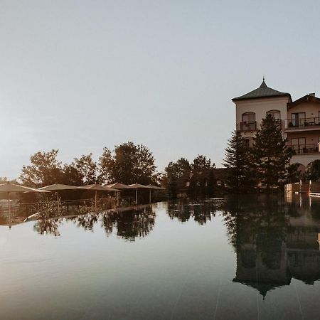 بيرجيم Genussdorf Gmachl - Hotel & Spa المظهر الخارجي الصورة