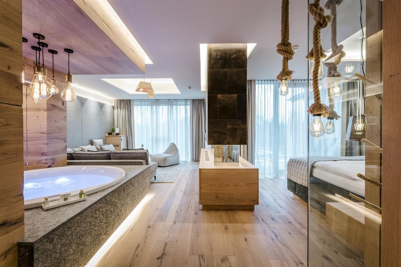 بيرجيم Genussdorf Gmachl - Hotel & Spa المظهر الخارجي الصورة